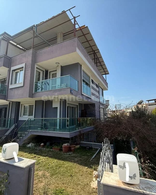 Menderes Satılık Villa — 2