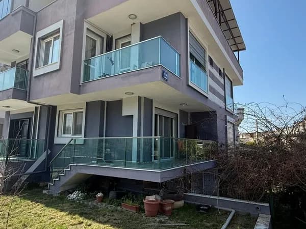 Menderes Satılık Villa