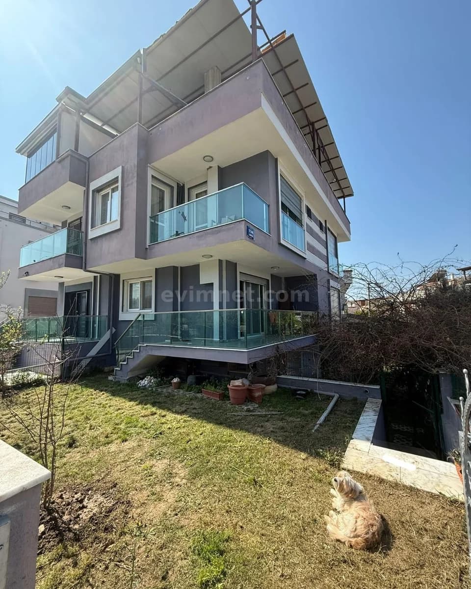 Menderes Satılık Villa — 5