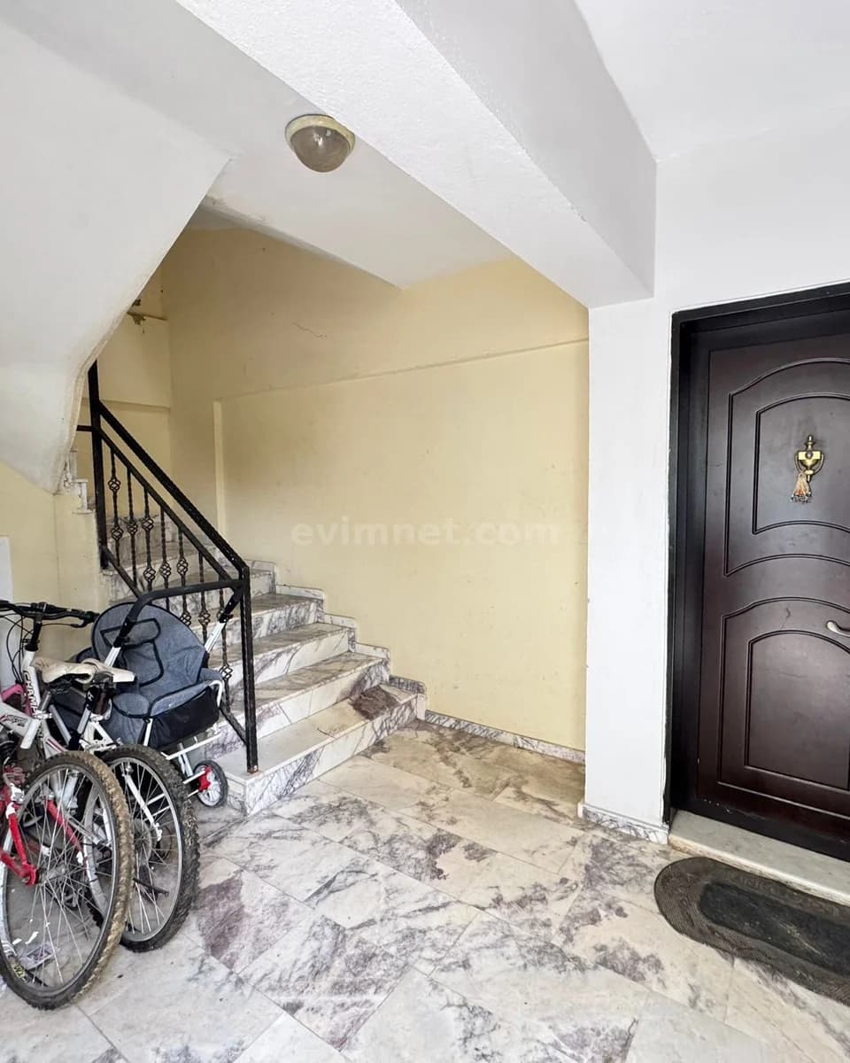 Menderes Satılık Daire — 2